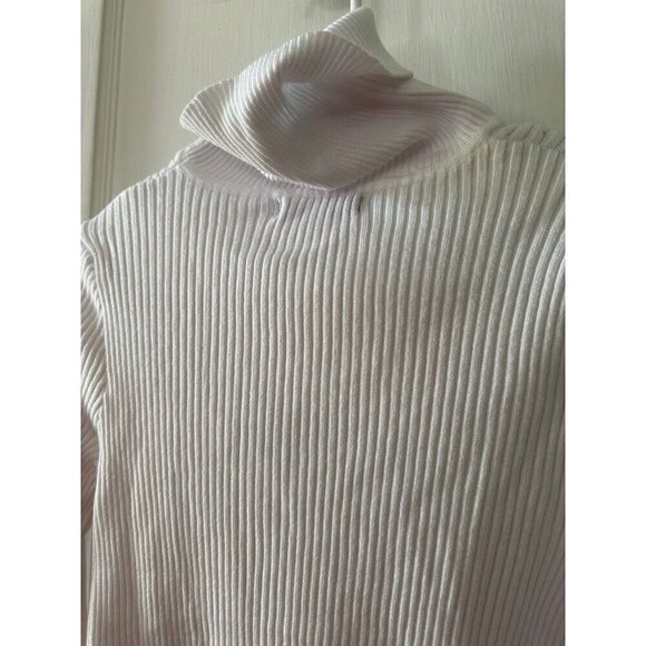 Pretty Guide Women’s size Medium new with tags sweater - Picture 6 of 6